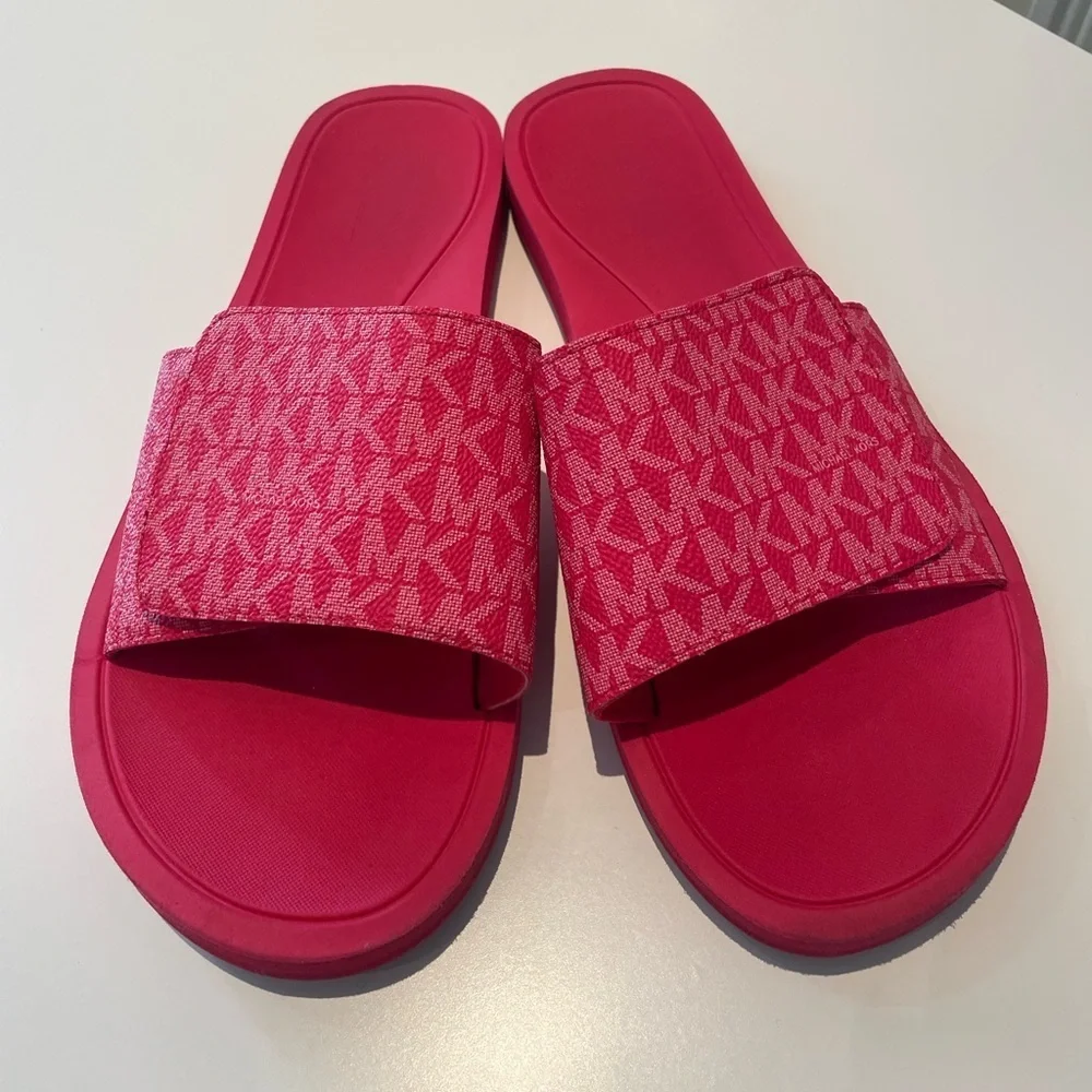 Pink Michael Kors woman’s slides - Picture 1 of 5